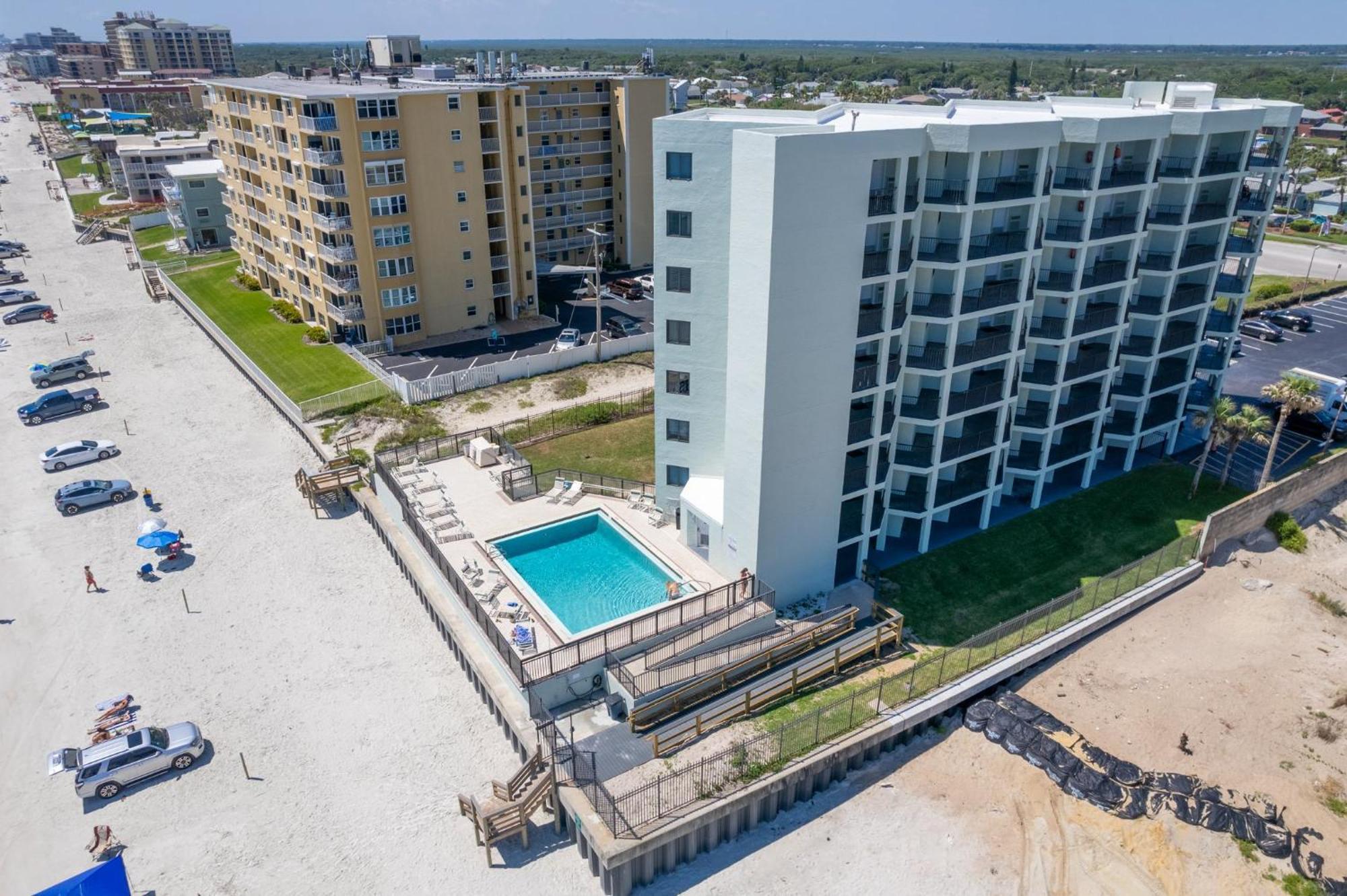 Ocean View With A Beachfront Pool At Ocean Trillium Condo ~ 702 New Smyrna Beach Esterno foto